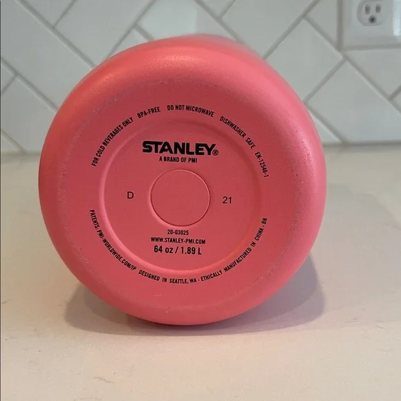 Stanley Coral Stainless Steel Go Flip Travel Mug 64 oz - Picture 3 of 3